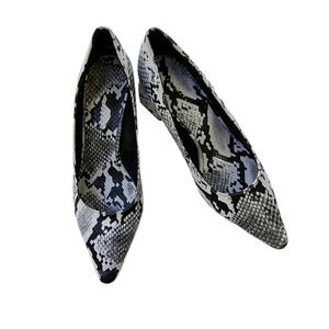 Zara Women's Snakeskin Low Block Heel Pumps